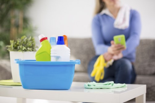 Professional cleaning of desks and meeting rooms in Kennington offices